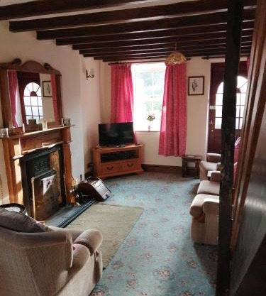 2 Rhys Terrace