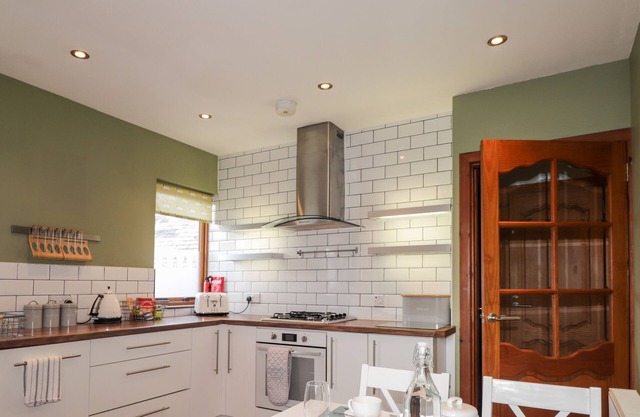 2 Seafield Place