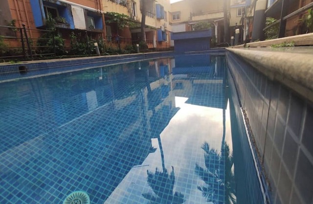 20 Mins From Sunburn, 2BHK Apt with Pool in Siolim