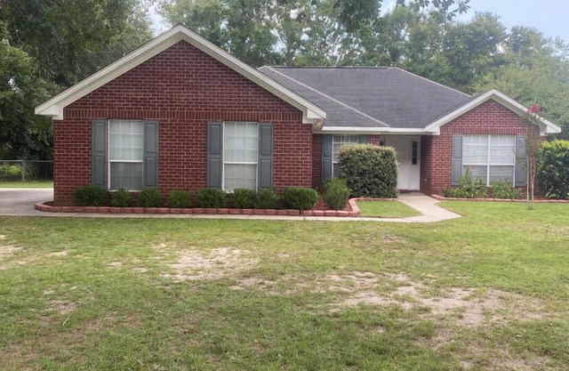 20 MINUTES TO BEAUTIFUL WHITE SANDY BEACHES