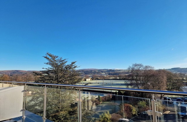 22 RIVER VIEW, romantic in Garstang