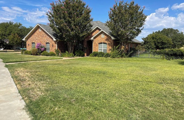 2300 sq ft home with pool and hot tub. Overlooking golf course and sunsets.