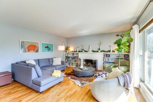 24 Mi to Slopes! Family Reno Home with Outdoor Oasis