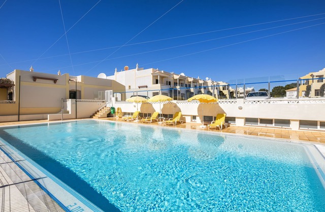 2Bed,3 Bath Villa with Cliff Top Pool + Sea Views