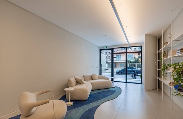 2BR Apt w/Balcony Near the sea Mts1503