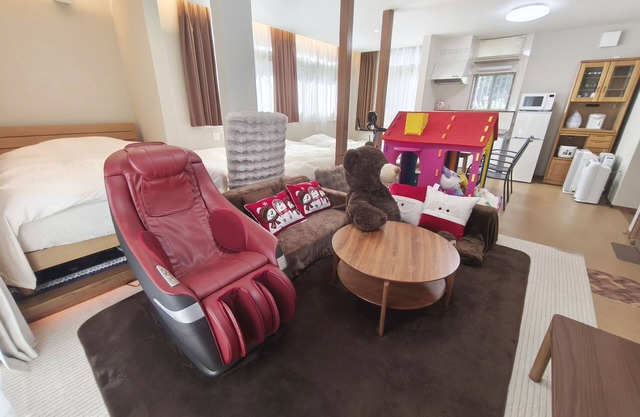 2min walk to Maiko Ski Resort 1 group only pets ok