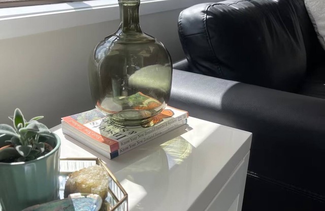 3 Bdroom two-level townhouse close to Devonport