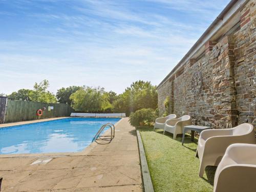 3 Bed in Westward Ho 46837