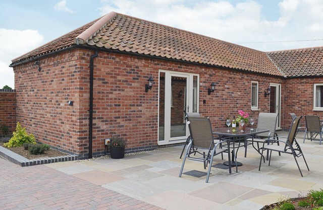 3 bedroom accommodation in Sutton-on-Trent