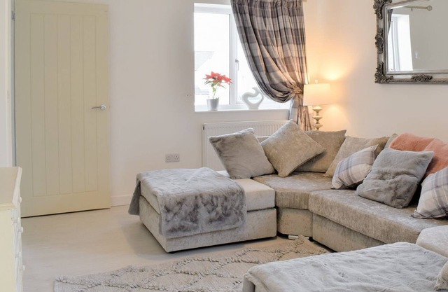 3 bedroom accommodation in Penysarn