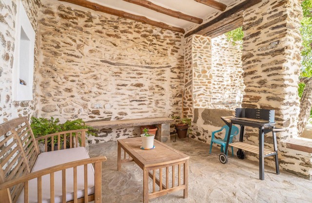 3 bedroom accommodation in Adra