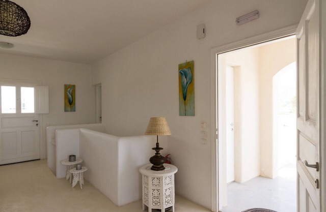 3-Bedroom Apt sea view shared pool