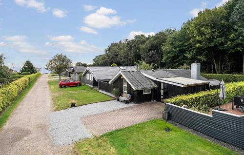 3 Bedroom Awesome Home In Bjert