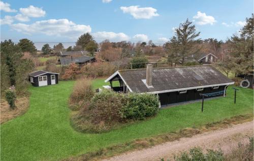 3 Bedroom Beautiful Home In Samsø