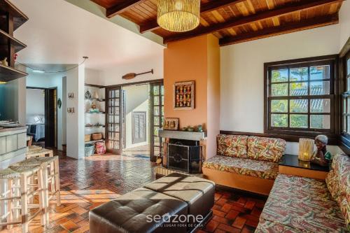 3-Bedroom House 350m from the Beach TAB0140