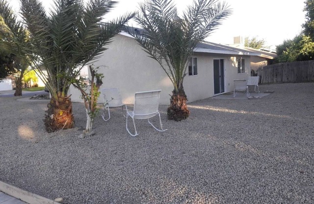 3-bedroom house in tranquil Coalinga