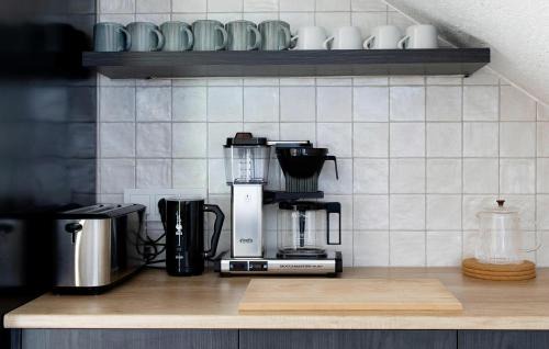 3 Bedroom Lovely Apartment In Sianow