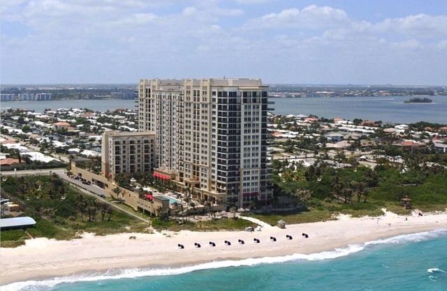 3 bedroom Luxurious Presidential Penthouse ,Ocean View + 5 star Resort Amenities