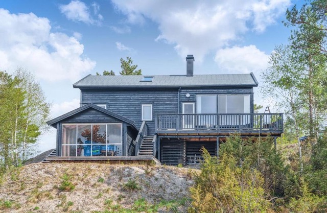 3 Bedroom Nice Home In Mykland