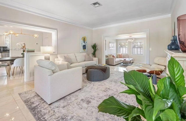 3 Bedroom Single family 325518 by Houzlet