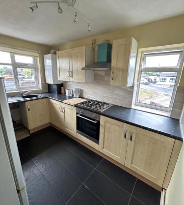 3 Bedroom Thundersley Apartment