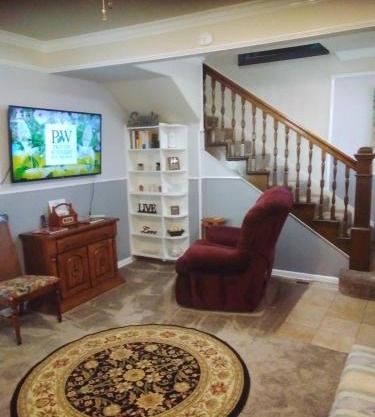 3-Br 2-Bath Family-Friendly Home -10 Min to Tulsa