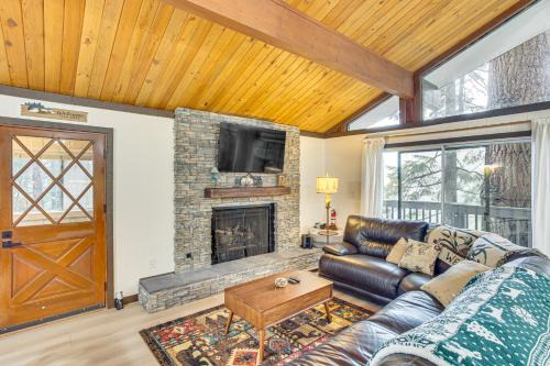 3 Mi to Lake Arrowhead Village Pine-View Home!