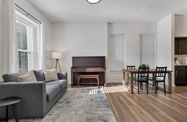 3 Story | Tower Grove South | Private Home