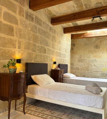 300 year old Townhouse near Mdina