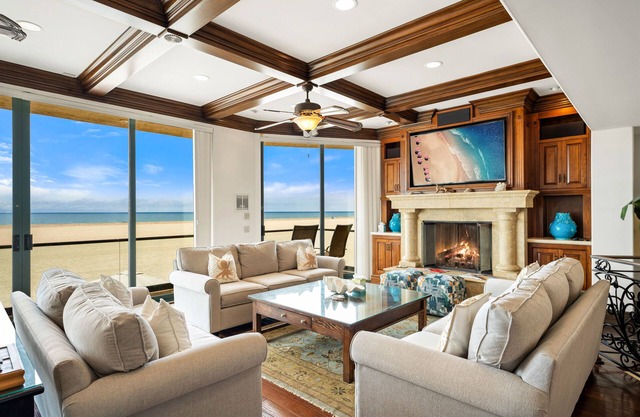 3425O Oceanfront Tuscan Villa