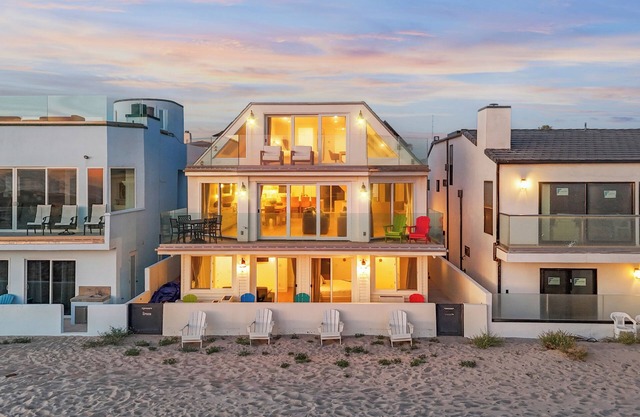 3521O-2353911 Serenity by the Sea