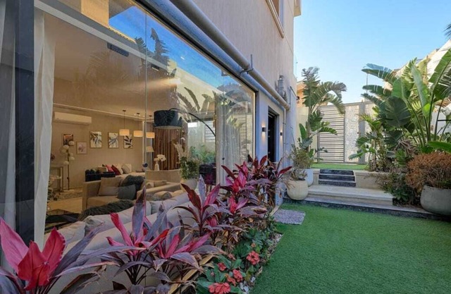 3BD Apt. With Garden in 9th District