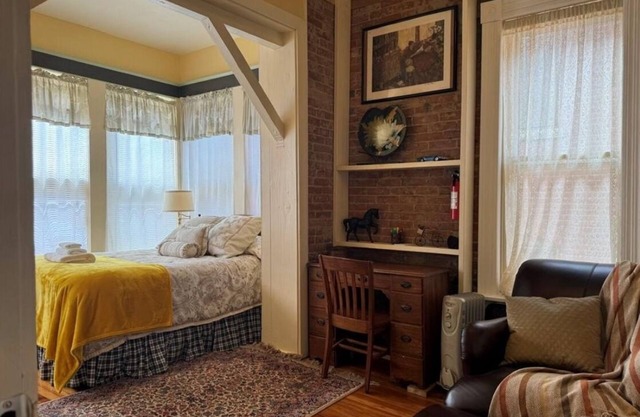3bdr Apartment in Museum Hill - #3