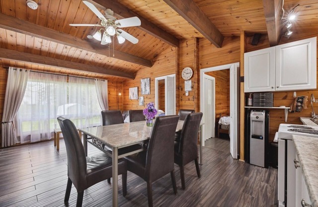 3bdrm Cottage at Lake Simcoe