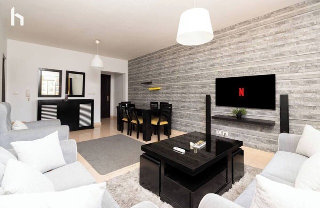 3Beds Apartment in Rehab City