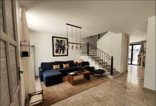 3br Modern Home With Jacuzzi, Pool, And Parking