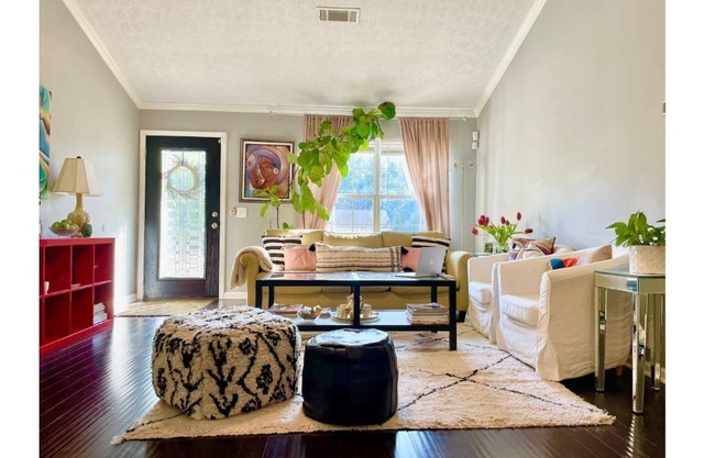 3BR Ranch minutes to Battery Park & Mercedes arena