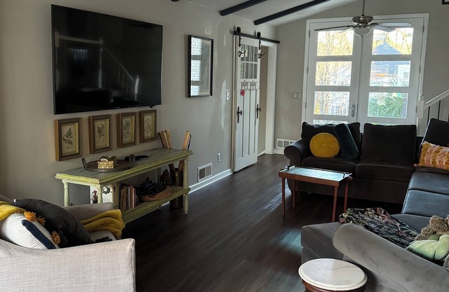 4/3 Family Home minutes from all ATL attractions!