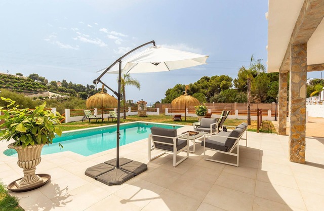 4 bedroom accommodation in Mezquitilla