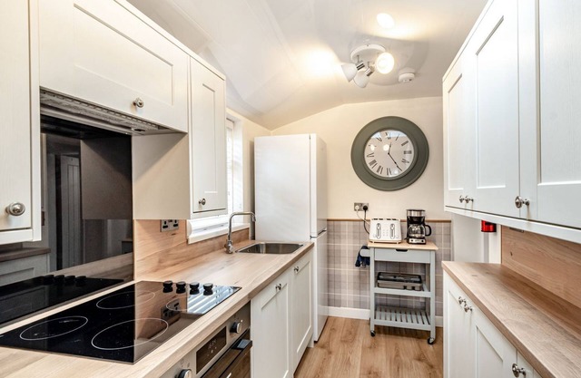 4 bedroom accommodation in Girvan