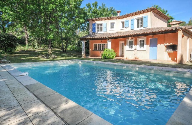 4 Bedroom Gorgeous Home In Fayence