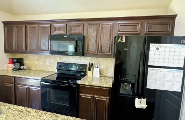 4-bedroom house in Gated Community . Perfect for extended stay