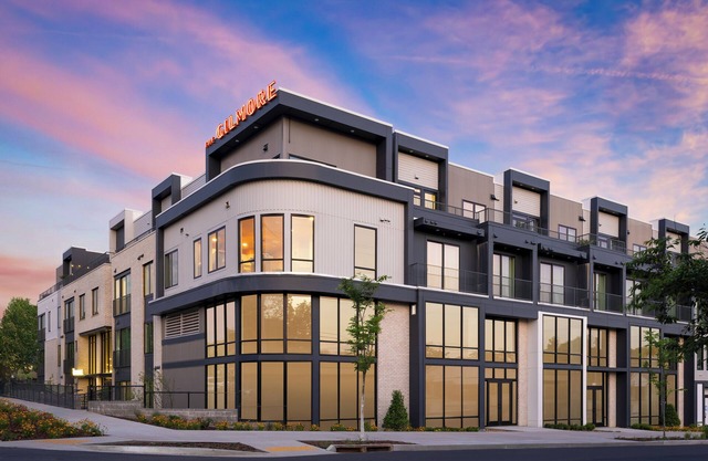 4 Bedroom Suite w/Balcony