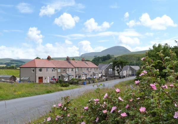 4 Helwith Bridge Cottages