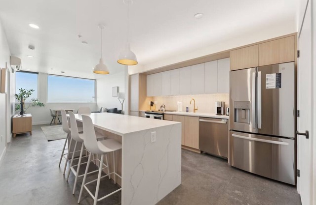 4 Units | Family Stay Close to Decker Lake & Temple Square | Rooftop & Kitchen