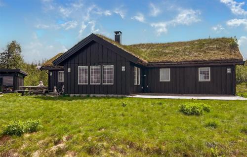 5 Bedroom Awesome Home In Røn