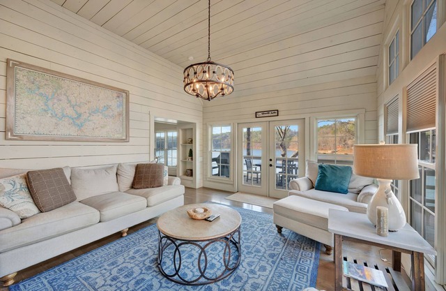 5 BR 4.5 BA Largest house Gated neighborhood, Private dock, Few Steps,