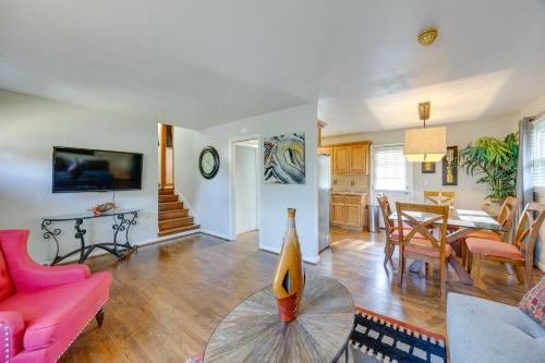 5 Mi to Trussville Birmingham Home with Balcony