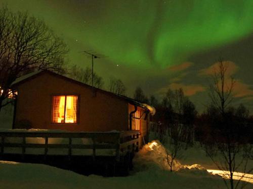 5 person holiday home in Straumsbukta-By Traum