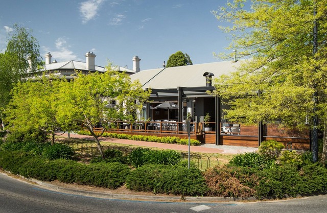 5 Rooms At The Stirling Hotel